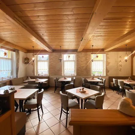 Landgasthof Kanz Гостевой дом
